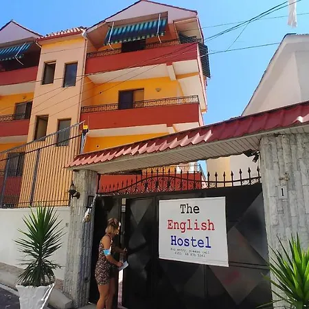 Hostel The English Tirana